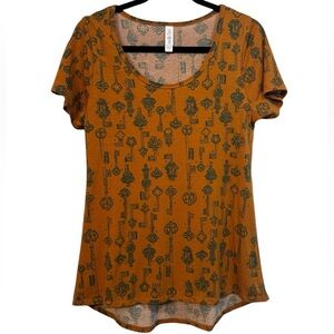 LuLaRoe Classic T, mustard gold, skeleton‎ key motifs, size small